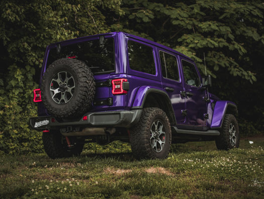 Autuko Wrapped a Dodge Jeep in KPMF Gloss Imperial Orchid - Photo 1 of 6